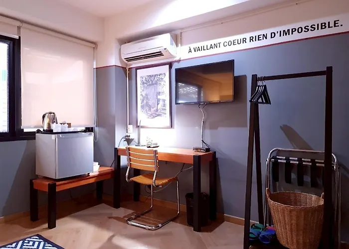 Somewhere To Escape - Hometel 3* 방콕