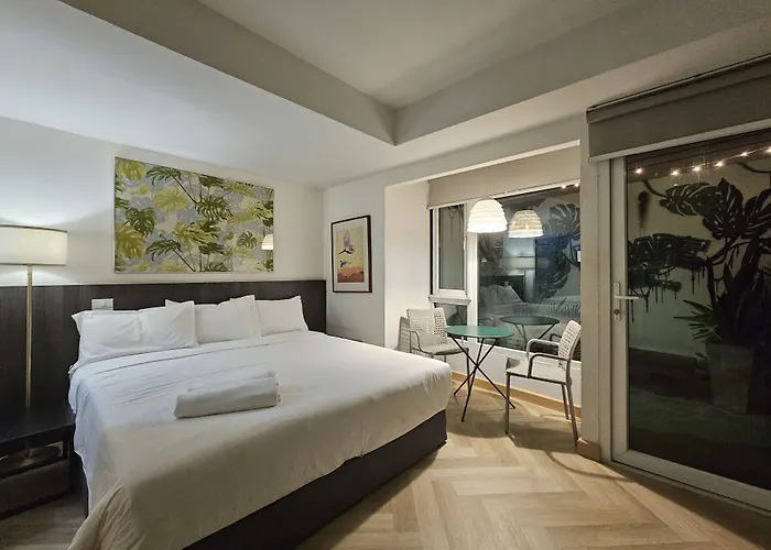 Hotel Somewhere To Escape - Hometel