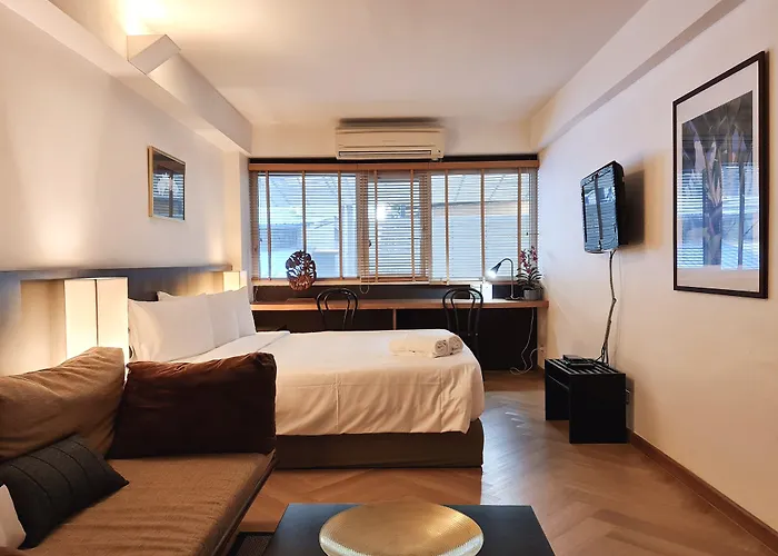 Somewhere To Escape - Hometel 3* Bangkok