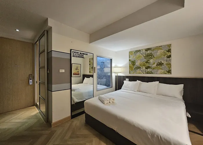 Hotel Somewhere To Escape - Hometel 3*