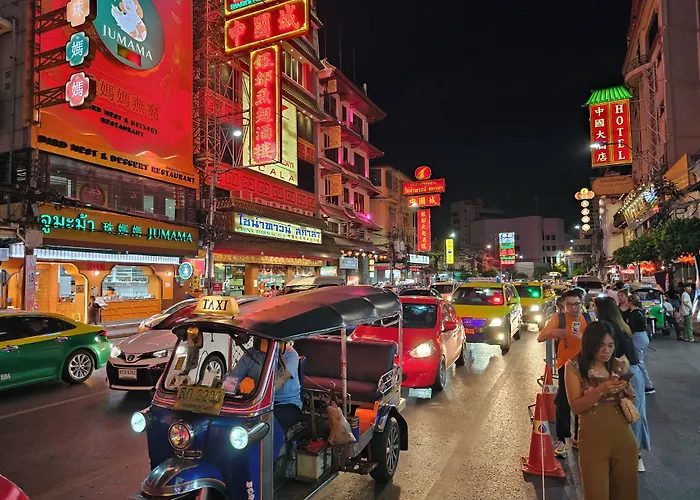 Somewhere To Escape - Hometel Bangkok