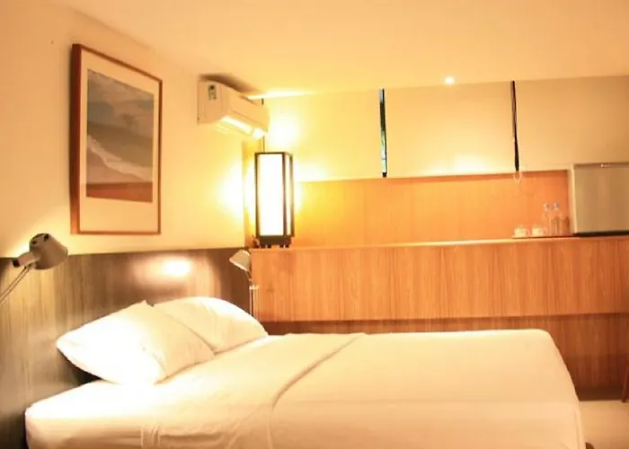 호텔 Somewhere To Escape - Hometel 3*